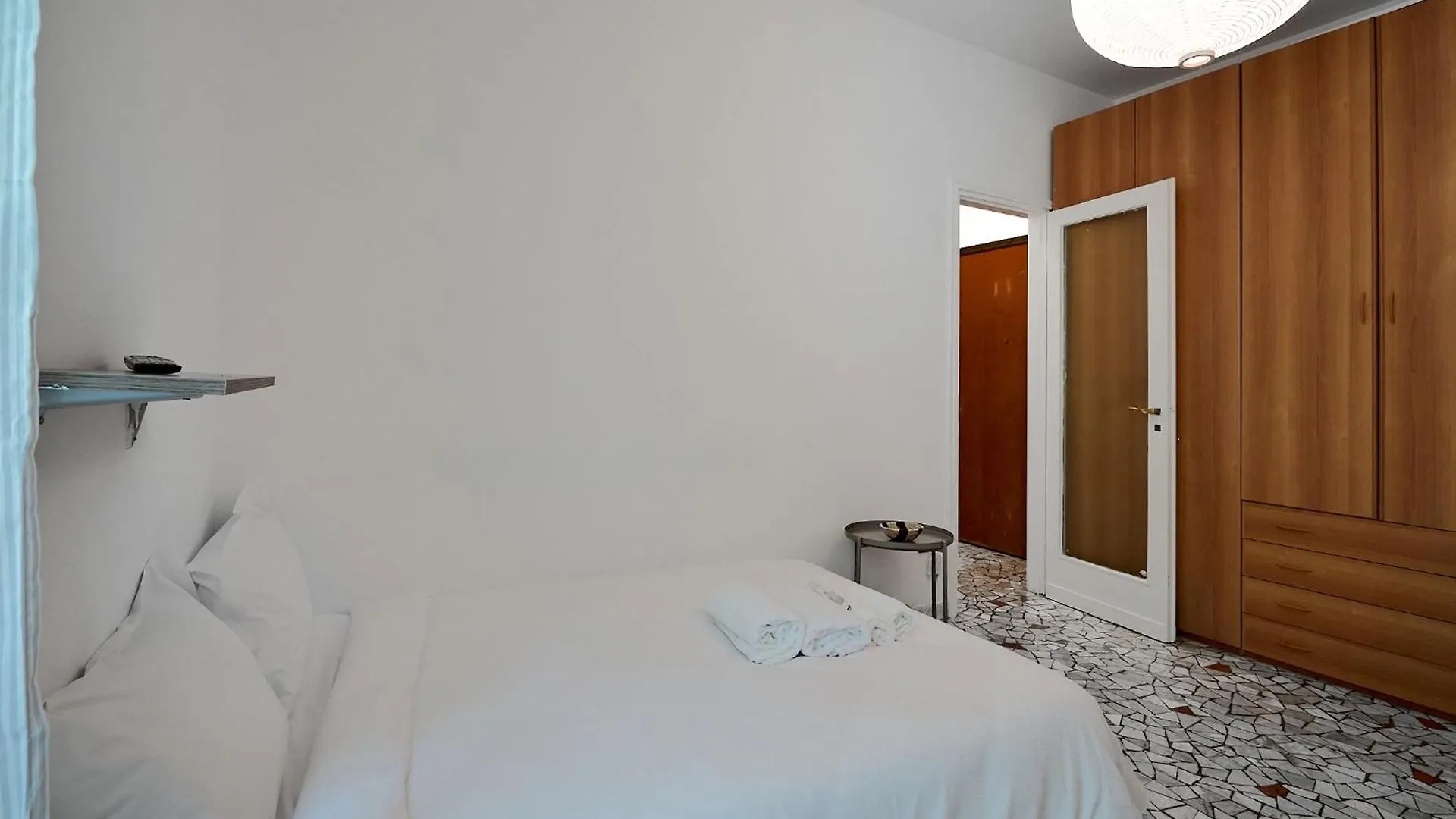 Xenia Apartments - Stylish Navigli Studio Apartment ミラノ